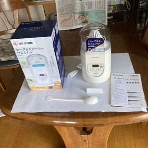 アイリスオーヤマ ヨーグルトメーカー プレミアム IYM-012 ホワイト 未使用