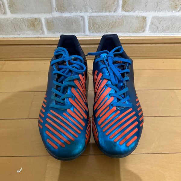 (早い者勝ち)アディダス プレデターアブソリオン サッカースパイクシューズ 23.5 アディダス