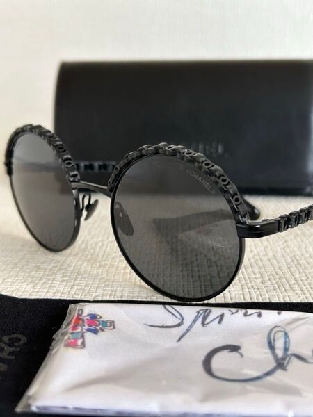 シャネルCHANEL カーフスキン×メタル サングラス 4265Q