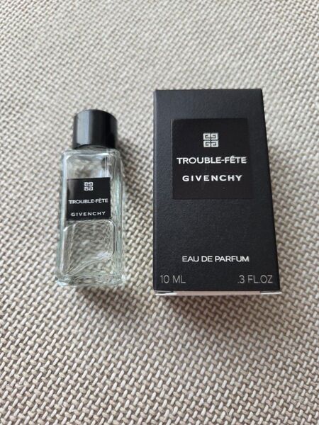ド ジバンシィ トロブルフェット オードパルファム ジバンシー 香水 10ml