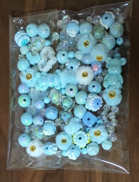 手書きビーズ ブルー ハンドメイドパーツ アクリル ストラップ キーホルダー