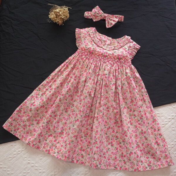 新品 スモッキングワンピース ヘアバンド付き いちご お姫様 ノースリーブワンピース 夏 ベビー服