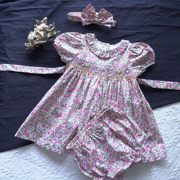 新品 スモッキング ワンピース パンツ付き 髪飾り付き 3点セット 半袖ワンピース 子供服 ピンク 女の子 キッズ ベビー服 70