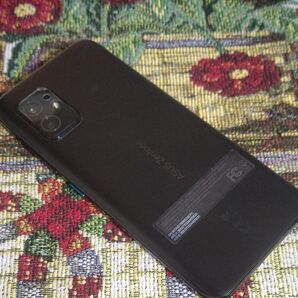 zenfone8