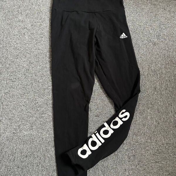 adidas アディダス レギンス 黒