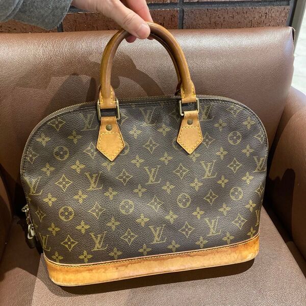 LOUIS VUITTON ルイヴィトン モノグラム アルマ ハンドバッグ トートバッグ ショルダーバッグ ファッション 人気