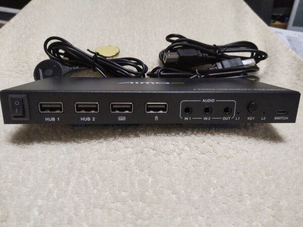 KVM切替器 DVI 2入力1出力2ポート切替器、DVIスイッチャー、2台PC、キーボード、マウス共有、オーディオ機能付き