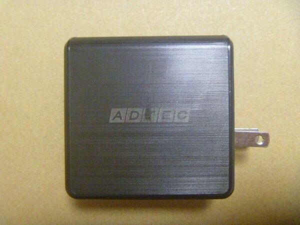 アドテック 105W出力対応 PD充電器 APD-A105AC2-BK 単一最大出力100W GaN (窒化ガリウム) ジャンク品