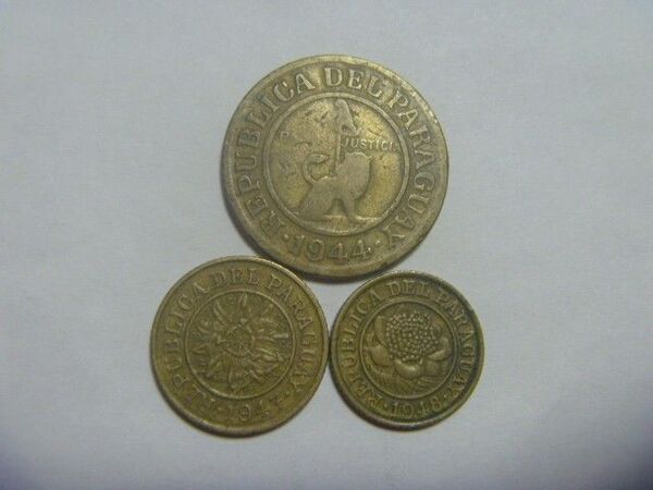 パラグアイ 1940年代硬貨 3種 古銭 外国貨幣 コイン 外国銭 セット まとめ売り