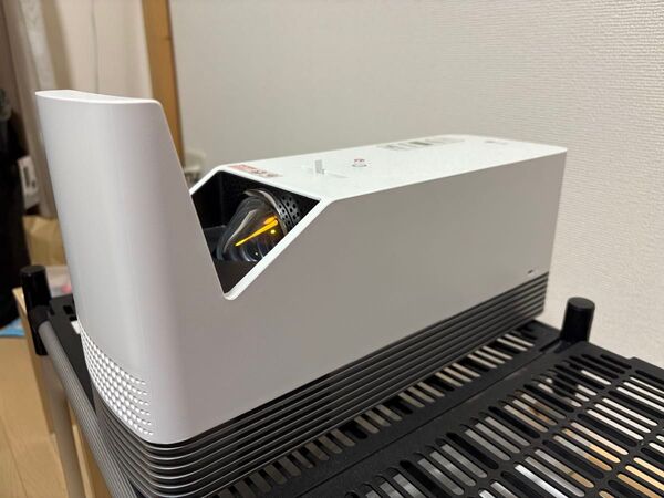 超短焦点プロジェクター LG HF85JG
