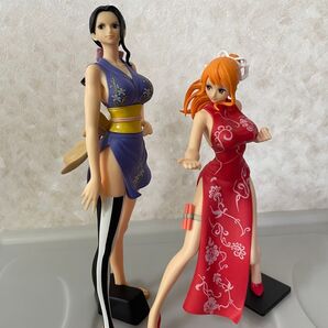 ワンピース ナミとロビン フィギュア