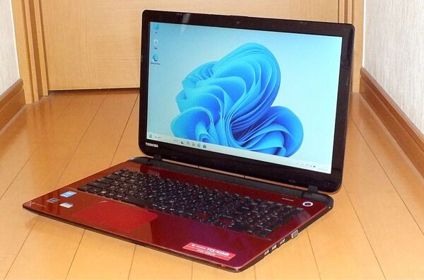 TOSHIBA T55/45MR Core i3 メモリ 8G HDD 1TB webカメラ bluetooth Win11