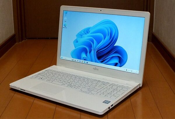 FUJITSU WA2/A3 第6世代 Core i5 メモリ 8G HDD 1TB webカメラ bluetooth Win11