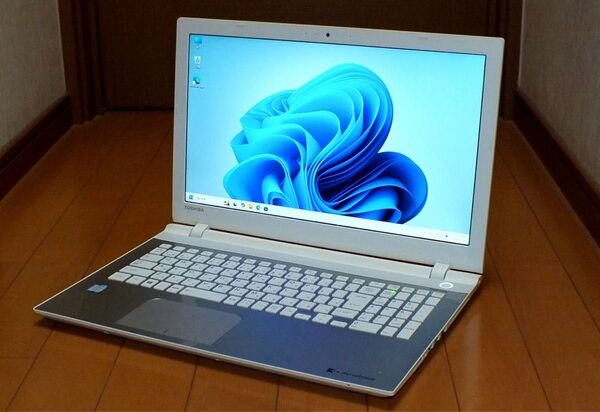 TOSHIBA EX46/UG Core i3 メモリ8G HDD1TB webカメラ bluetooth フルHD Win11