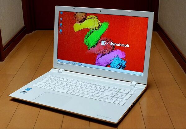 TOSHIBA T55/TW Core i3 ブルーレイ webカメラ bluetooth フルHD メモリ 8G HDD 1TB