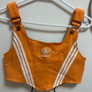 adidas ビスチェ オレンジ