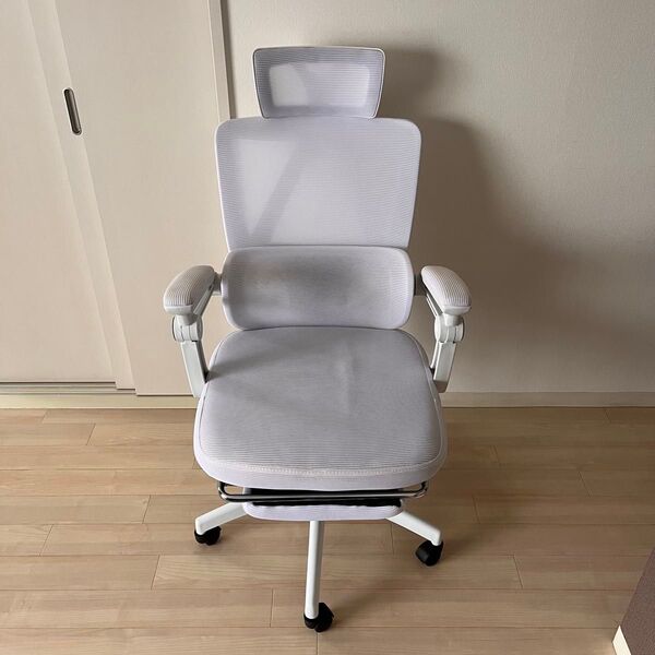 【美品】ホワイトメッシュオフィスチェア 高機能メッシュチェア