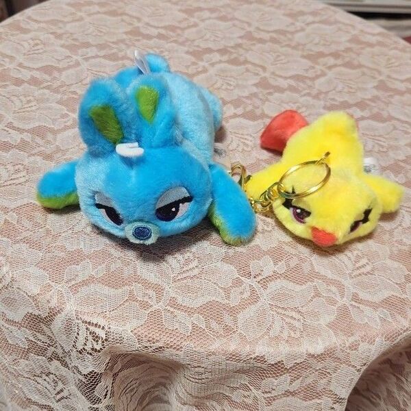 ディズニーストア ダッキー バニー ぬいぐるみキーホルダー マスコット