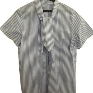 a.v.v ストライプ柄シャツ リボンタイブラウス