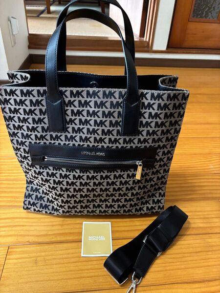【ほぼ未使用 A4】マイケルコース ショルダーバッグ ブラウン 総柄 縦長 黒 Michael Kors 2way ハンドバック