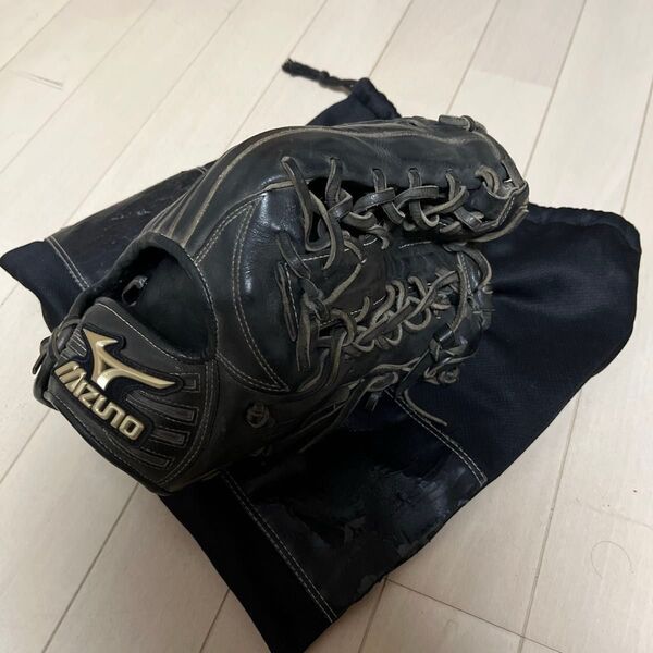 ミズノ グローバルエリート 軟式野球グローブ【外野手用】ブラック