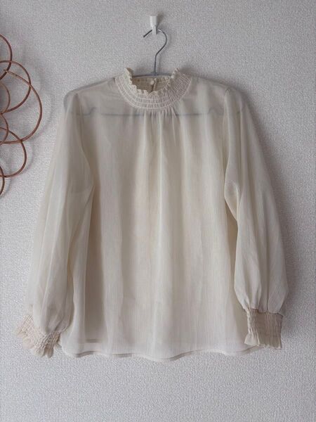 【美品】 ハイネックフリル シアーブラウス 7分袖 アイボリー M