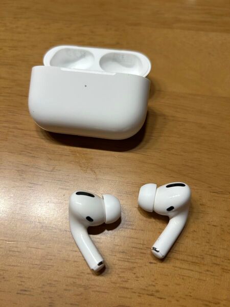 Apple AirPods Pro 第1世代 ワイヤレスイヤホン MWP22J/A