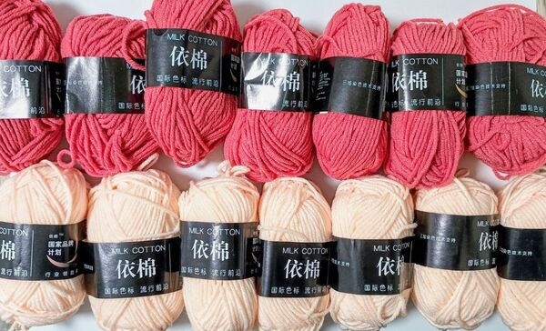 ソフトアクリルヤーン 桃色 レッド 14玉 あみぐるみ ミルクコットン ぬいぐるみ サマーヤーン 特別価格
