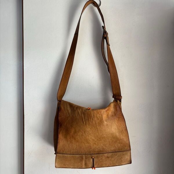henry cuir ショルダーバッグ ブラウン系 本革