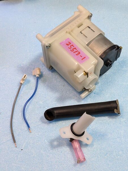 洗濯機の風呂水ポンプ 内蔵型 純正品 東芝など対応 配管つき 中古 電磁ポンプ 25513-1