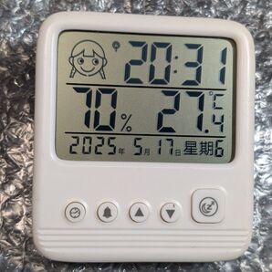 デジタル時計 タイマーアラーム付き 温度湿度計付き 最高 最低 温度と湿度を記憶 曜日は 星期 中国語表記 珍しい表記で逆に新鮮