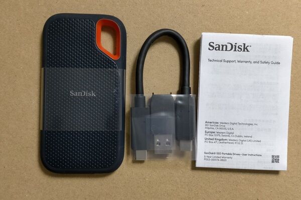 セール SanDisk Extreme V2 1TB 外付け SSD USB3.2Gen2 防滴防塵 SDSSDE61