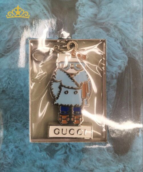 GUCCI IN VOGUE 特別付録 グッチ サンリオ ハローキティ コラボ チャーム キーホルダー アメニティ