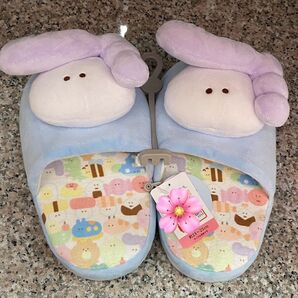消しゴムですぐに消せちゃえそうなゆる~いキャラクター ルームシューズ 消しかす。 スリッパ