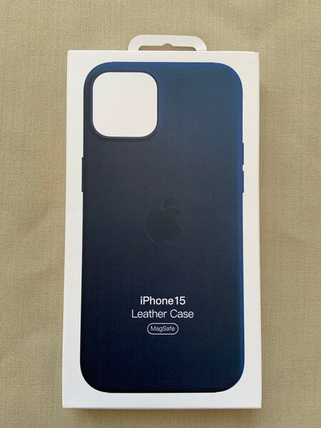 iPhone 15 レザーケース純正品未使用ブルー