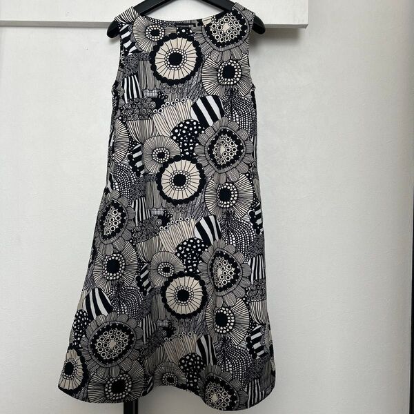 ユニクロ マリメッコ ノースリーブ ワンピース シイルトラプータルハ UNIQLO marimekko