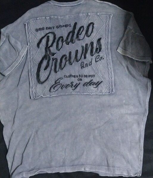 《RODEO CROWNS 》Vネック ロングTシャツ 半袖 ブルー系 BIGロゴ刺繍