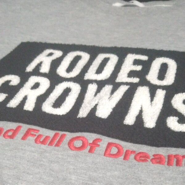 《RODEO CROWNS 》ロング丈トレーナー グレー タオル地ワッペンロゴ入り ワンピース フリーサイズ