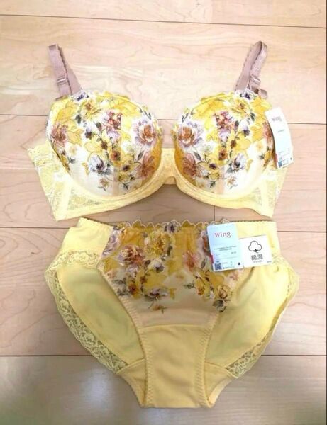 ワコール 後ろ姿きれいブラ ブラジャー