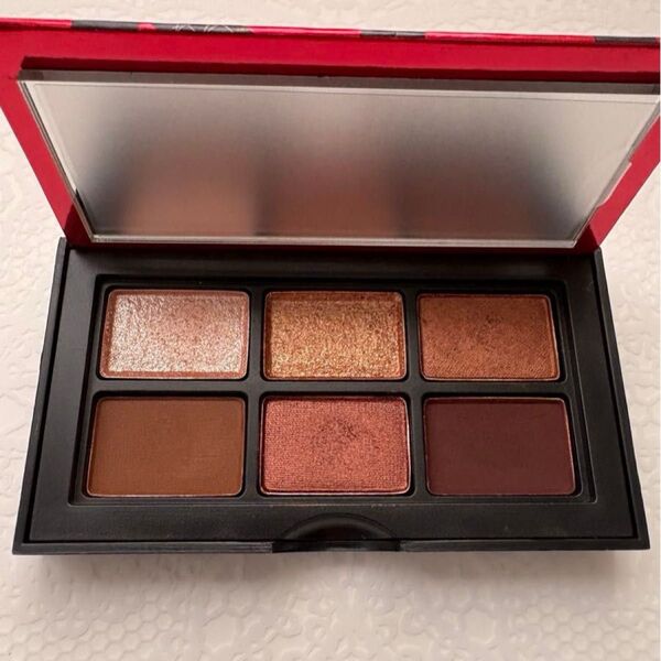 NARS アンラップド ミニアイシャドーパレット LAGUNA