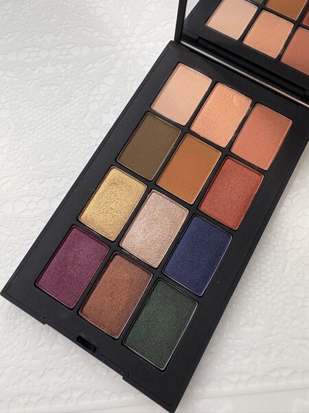 NARS ラブゲーム アイシャドーパレット