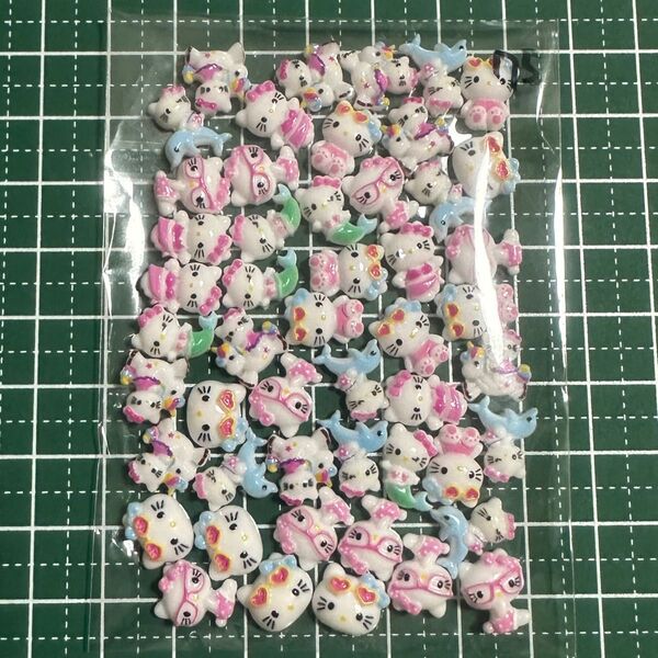 75.ネイルパーツ デコパーツ 約50個 キティ