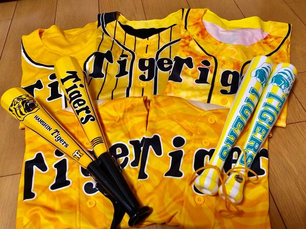 美品お得!阪神タイガース Tigers ユニフォーム+応援バット7点セット