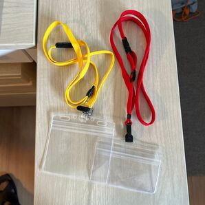 名札ホルダー 2個セット 赤 黄色 レッド イエロー ID カード ホルダー 名札 吊り下げ 横型 タイプ