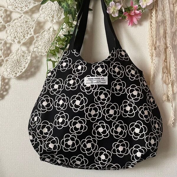 ハンドメイド マチが可愛いトートバッグ
