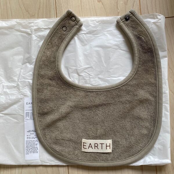 EARTH THE ARCHIVE アース オーガニックビブ bib スタイ よだれかけ カーキ