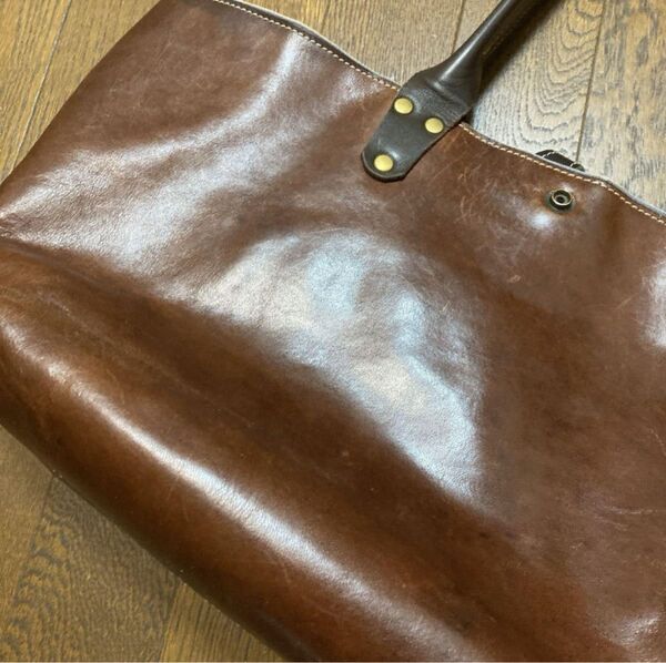 レザートートバッグ ハンドメイド