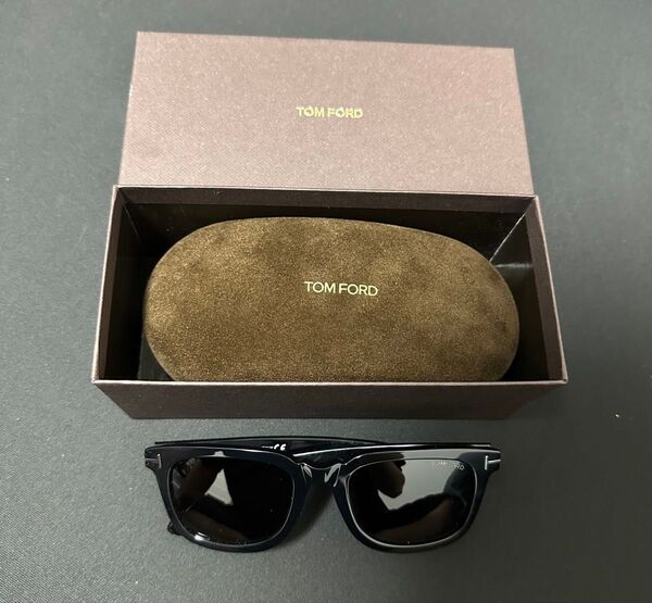 TOM FORD トムフォード サングラス ブラック Dario TF817