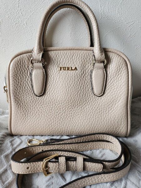 FURLA 2WAY ハンドバッグ ショルダーバッグ レザー 斜め掛け