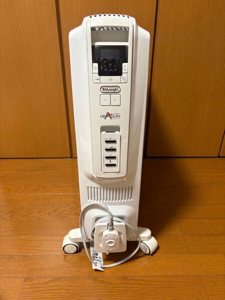 【送料込】デロンギ ドラゴンデジタルスマート オイルヒーター TD0915W リモコンあり DeLonghi